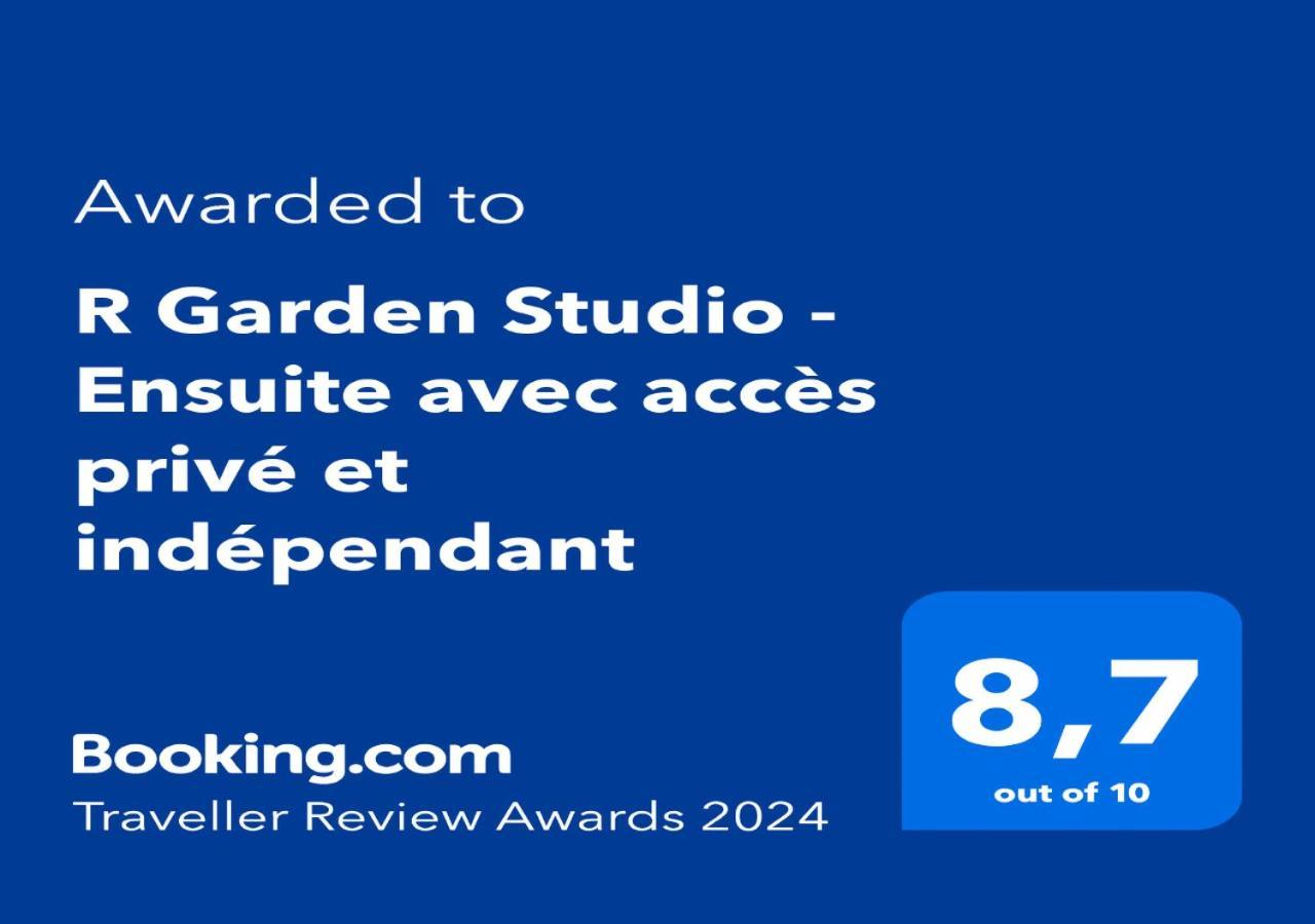 R Garden Studio 1 - Ensuite Avec Acces Prive Et Independant Baie-du-Tombeau ภายนอก รูปภาพ